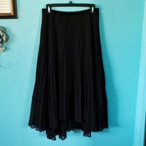 White House Black Market Pleated Skirt